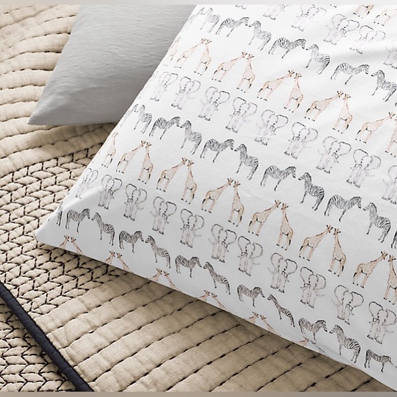 Restoration Hardware Baby&Child WATERCOLOR SAFARI ANIMAL PRINT (2) PILLOWCASES - Picture 2 of 9